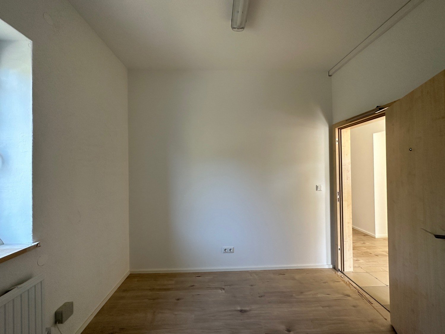 Monteurunterkunft in Wildenberg – 7 Schlafzimmer und zahlreiche Parkplätze direkt am Haus