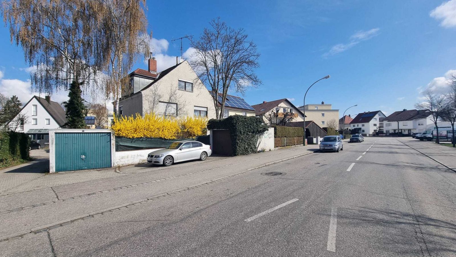 Praktischer Lagerraum nahe Hauptbahnhof Landshut – Garage mit vielseitigem Potenzial