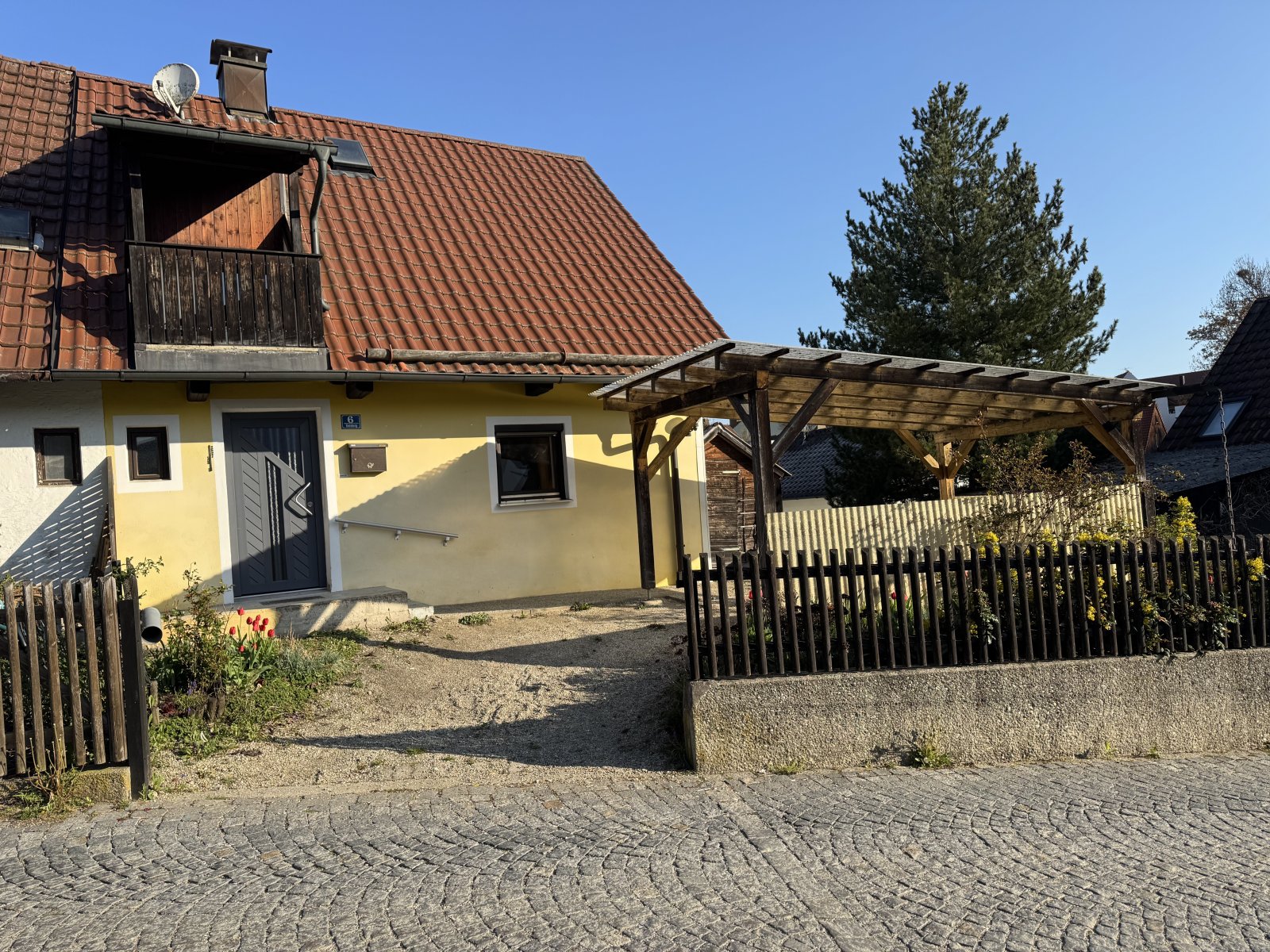 Provisionsfrei! Gemütliches Zuhause in zentraler Lage von Pfeffenhausen!