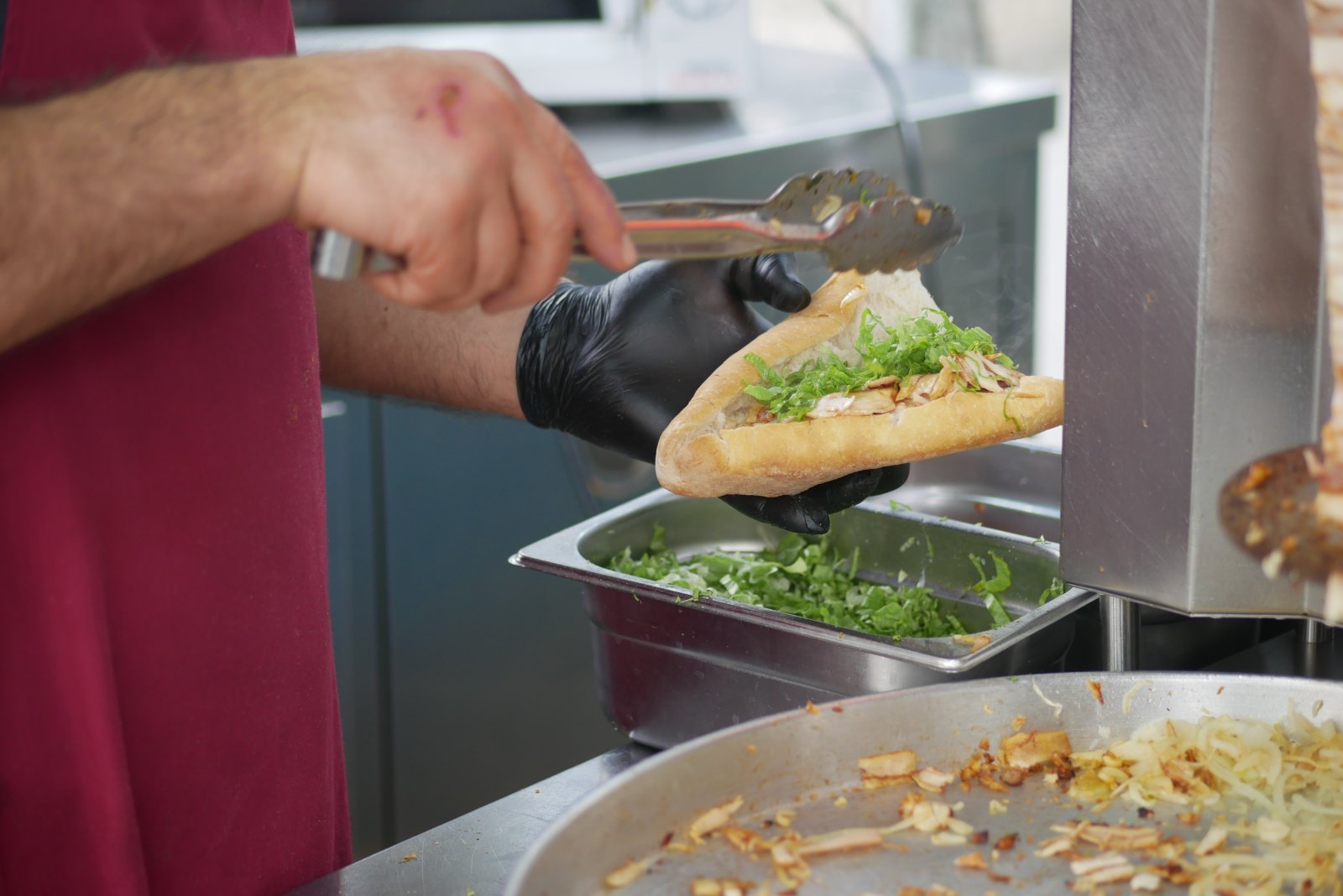 Zentrale Foodtruck-Fläche in Landshut nahe Bahnhof mit Stromanschluss
