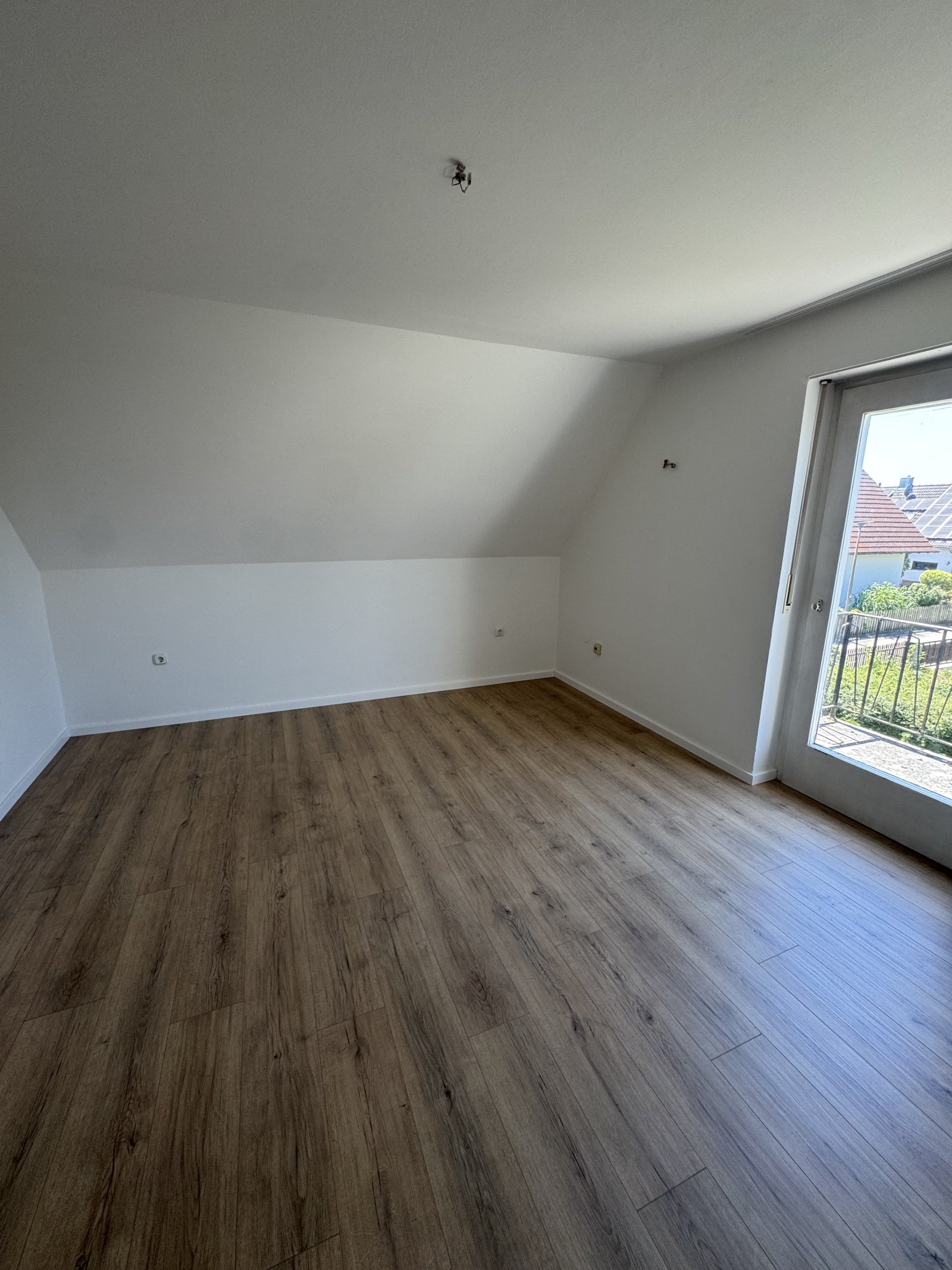 Gut geschnittene & zentrale 3,5-Zimmer Wohnung - Wolfgangsiedlung