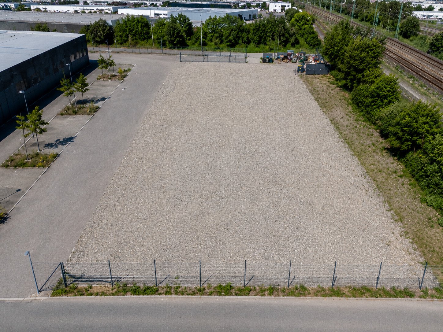 Großzügiger Kiesplatz in Landshut – Perfekt für Lager, Stellplätze und Logistik